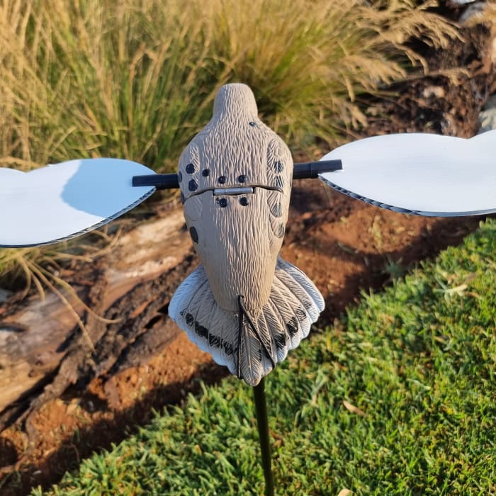 Voodoo Dove Decoy - Pigeon on Spike With Rotating Wings - Image 4